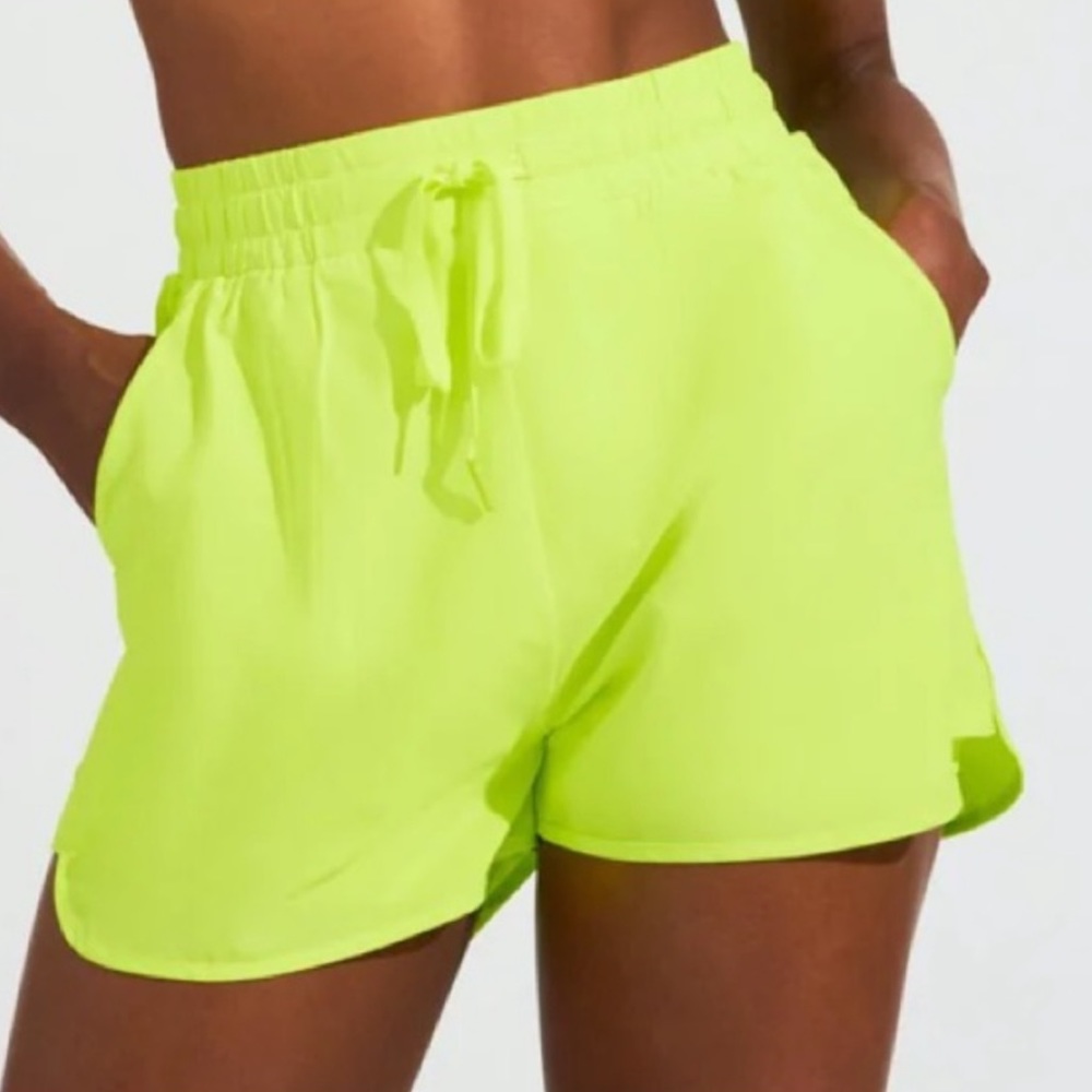 Buffbunny Neon Yellow Flo V2 lined shorts EUC